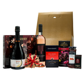 Beverages Cadou Holiday Elegance cu vin Mosia Tohani și vin spumant Petro Vaselo